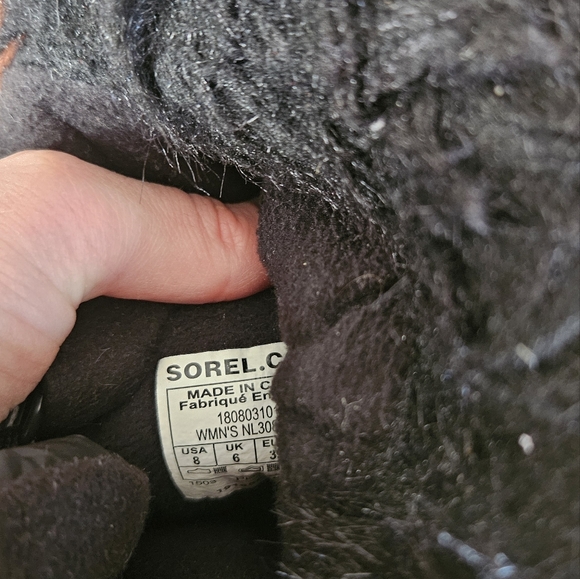 Sorel Black Quilted Boots - Picture 4 of 4